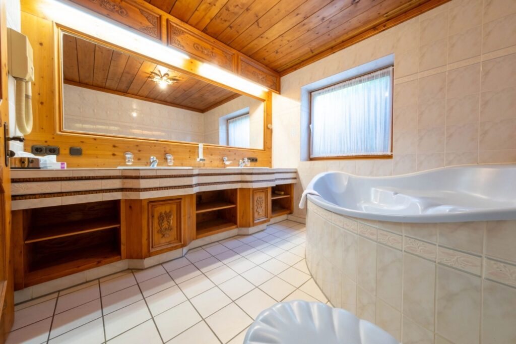 Zwei Zimmer Appartement Jagdhof – Bild 2